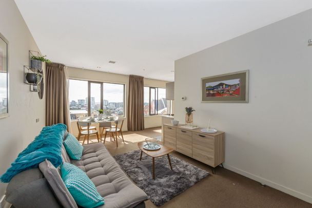 City Fringe - Fully Furnished with Panoramic Views - Photo 1