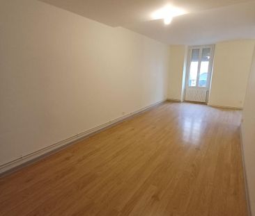 Location Appartement 2 pièces 58m² MILLAU 12100 - Photo 4