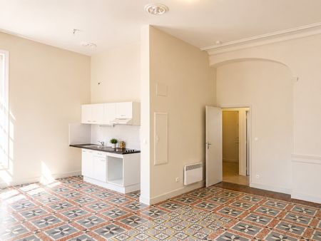 Location Appartement 3 pièces 67m² PERPIGNAN 66000 - Photo 2