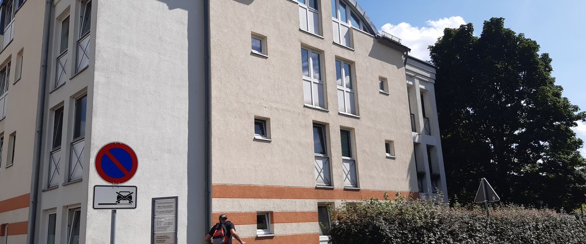 - 1 - Raumwohnung mit Balkon in Radebeul - Foto 1