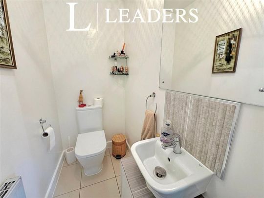 3 bedroom terraced house to rent - Photo 1