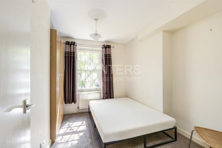 2 bedroom Flat To Let - Photo 4