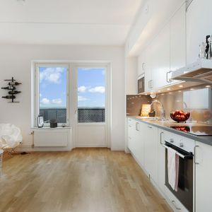 Tingstorget 13, Alby - Photo 2