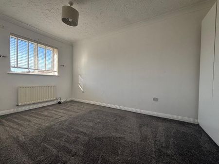 3 bedroom semi-detached house to rent - Photo 3