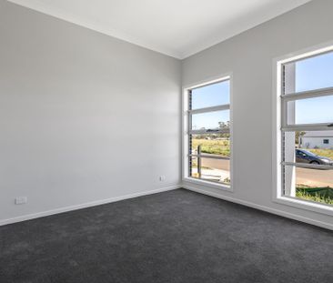 Family Friendly Living! - Photo 2