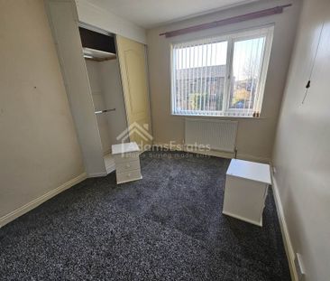 Price £950 pcm - Available Now - Unfurnished - Photo 3