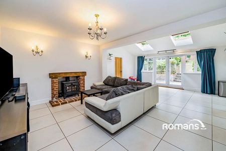 4 bedroom house to rent - Photo 4