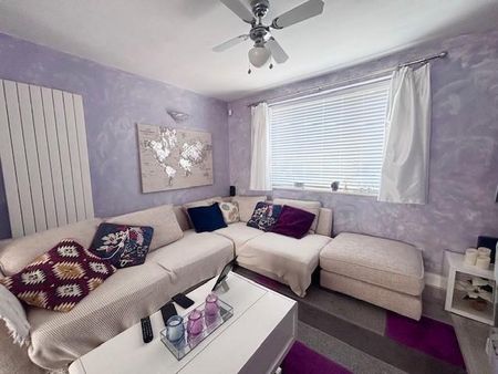 2 bedroom terraced house to rent - Photo 5