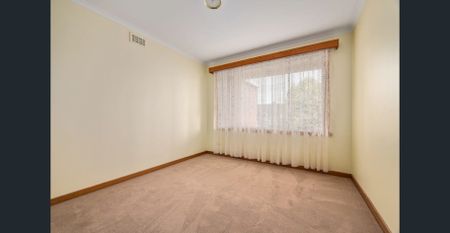 Charming & Convenient Youngtown Unit – Perfect for Easy Living - Photo 4