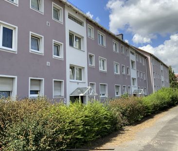 Großzügige 2,5-Zimmer Erdgeschosswohnung mit Balkon zu vermieten - Foto 1