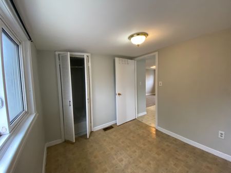 For Lease - 169 Mary Street Unit# 1, Oshawa, Ontario - Photo 4