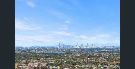 Breathtaking 180 degree views of Sydney City skyline and Sydney Harbour Bridge - Photo 5