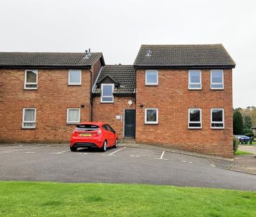 Studio to rent - Photo 5