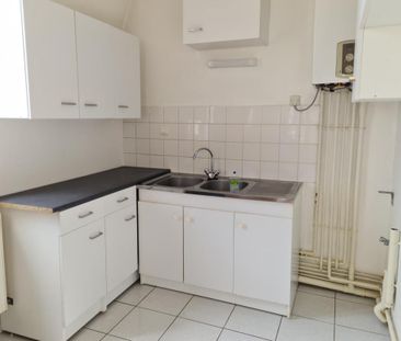 Location Appartement 2 pièces 41m² LE CREUSOT 71200 - Photo 6