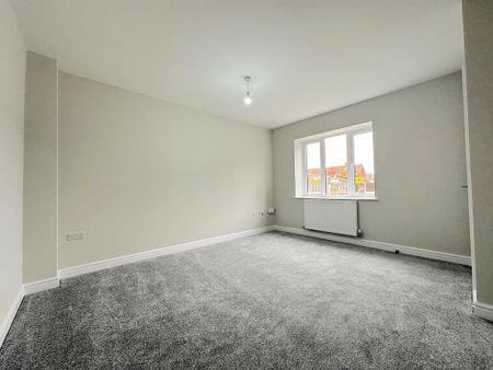 3 bedroom semi-detached house to rent - Photo 4
