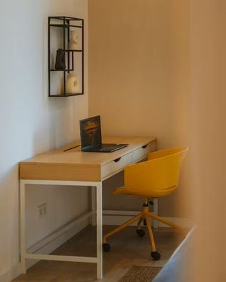 Plaça de la Universitat, Barcelona, Catalonia 08007 - Photo 1