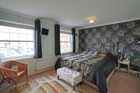 House - Townhouse For Rent Captains Row, Portsmouth - Photo 4