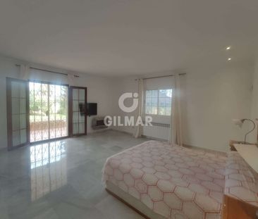 Chalet Independiente en alquiler en Estepona Este – Málaga | Gilmar - Photo 1