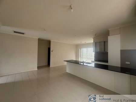 6a Grove End Road, Endeavour Hills - Photo 2