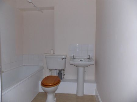 Launceston,Cornwall - Photo 4