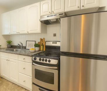 135 MacLaren Street, Centretown, Ottawa, ON - Photo 2