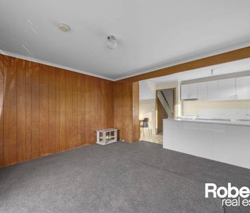 Cozy Two Bedroom Unit - Photo 4