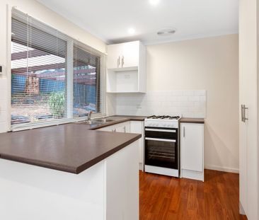 Family Comfort in a Peaceful Wynn Vale Pocket - Photo 6