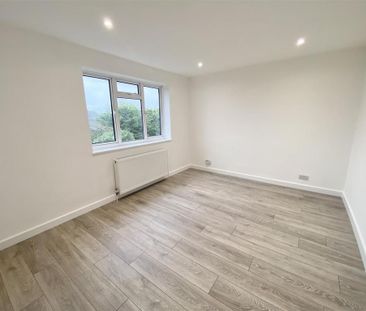 3 bedroom detached house to rent - Photo 5