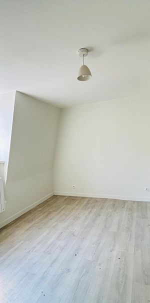 Location Appartement 1 pièce 17m² LILLE 59000 - Photo 1