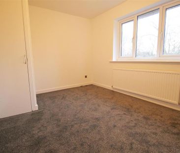 2 bedroom semi-detached house to rent - Photo 6