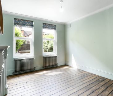 Guide Price £2,250 pcm - Available Now - Unfurnished - Photo 2