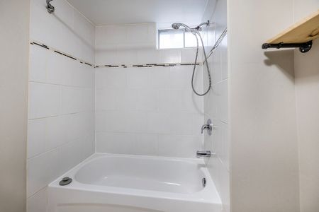 For Lease - 520 Capilano (Basement) Court Unit# Basement, Oshawa, Ontario - Photo 5