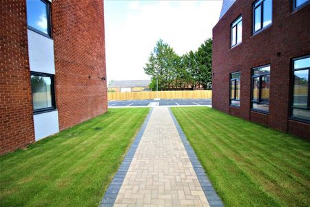 2 bedroom maisonette to rent - Photo 3