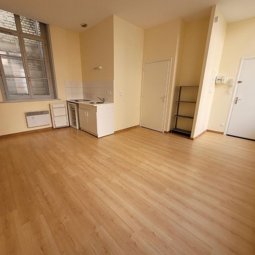 Location Appartement 1 pièce 26m² LILLE 59000 - Photo 1