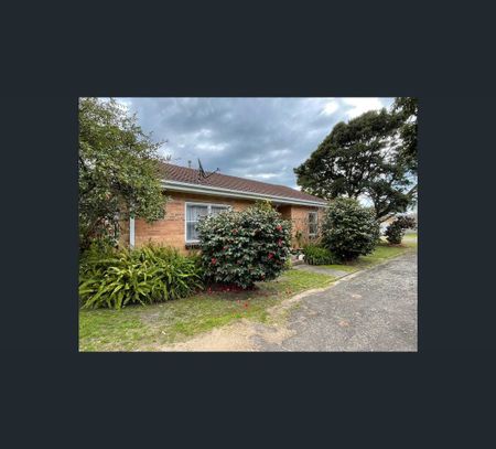 8 McCombe Street, Rosebud, Vic 3939 - Photo 2