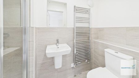 2 bedroom end of terrace house to rent - Photo 2