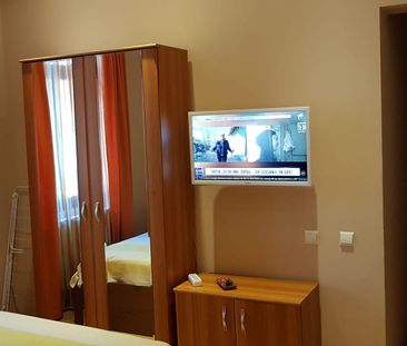 Garsonieră mobilată, etaj 1, Str Dimitrie Giurescu nr 4, Pta Romana - Fotografie 4