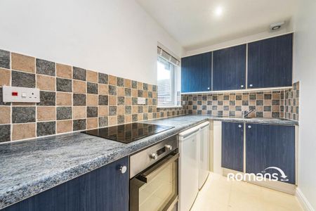 Studio to rent - Photo 5