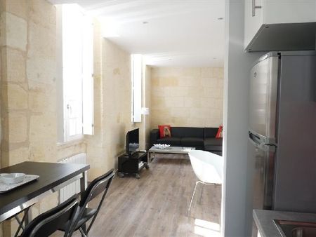 Location Appartement 2 pièces 43m² BORDEAUX 33000 - Photo 2