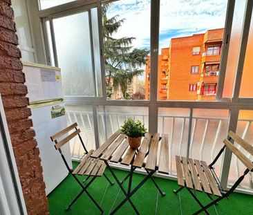 Calle de Begoña, Coslada, Community of Madrid 28821 - Photo 2