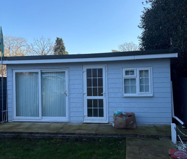 Studio to rent - Photo 5