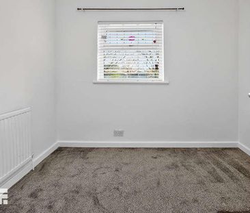 Western Avenue North, Gabalfa, Cardiff, CF14 - Photo 1