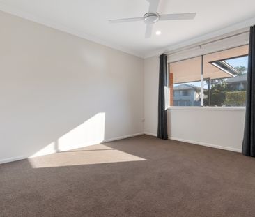 17 Valiant St, Chermside West QLD 4032 - House For Rent | Domain - Photo 5