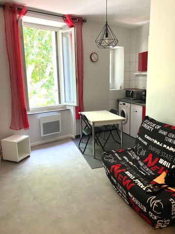 Location Appartement 2 pièces 26m² NARBONNE 11100 - Photo 4