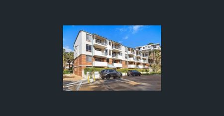 Modern Split Level, Sun Filled 2 Bedroom Apartment with Parking - Photo 3