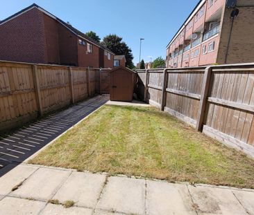 2 Bed End Terrace, Balsam Close, M13 - Photo 4