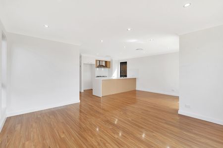 124 Hannaford Avenue, Box Hill NSW 2765 - House For Rent | Domain - Photo 3