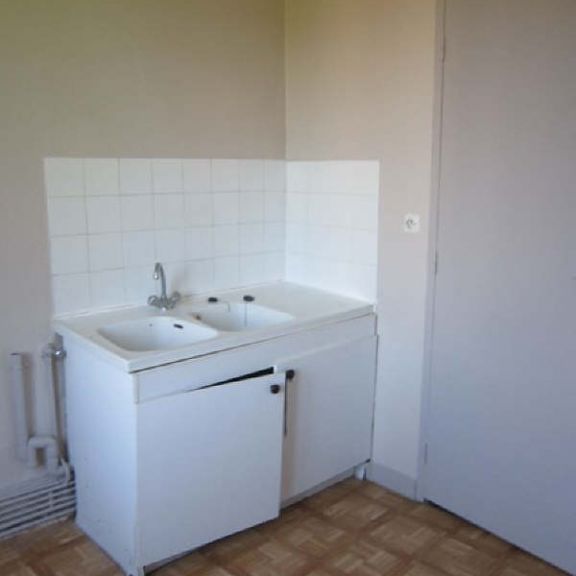 Location Appartement 3 pièces 48m² BESANCON 25000 - Photo 1