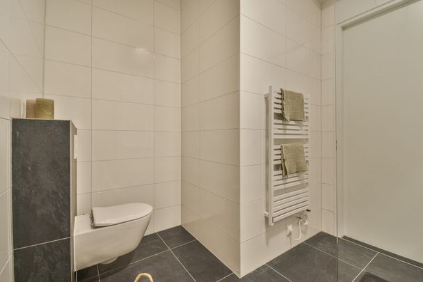 For rent: Haarlemmerweg 484, 1014 BL Amsterdam - Foto 1