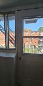 1 CH - 1 SDB - Montréal - $1,200 /mo - Photo 4